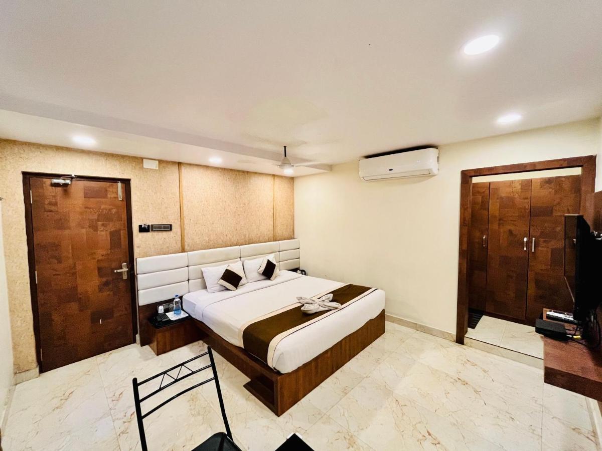 Brahmapur Ganesh Bhavan By Vinayak Hotels מראה חיצוני תמונה