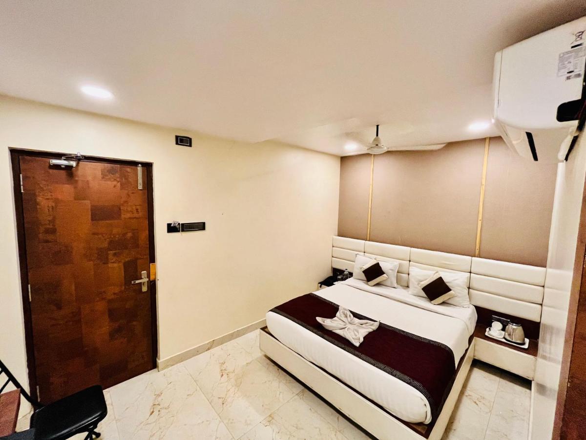 Brahmapur Ganesh Bhavan By Vinayak Hotels מראה חיצוני תמונה