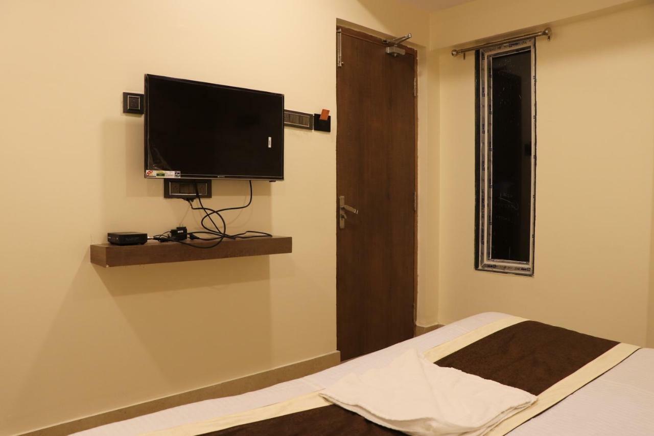 Brahmapur Ganesh Bhavan By Vinayak Hotels מראה חיצוני תמונה