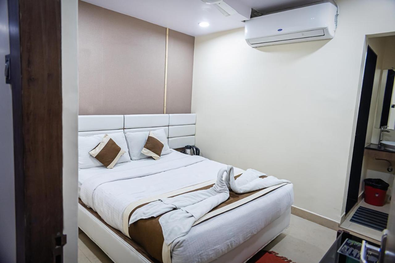 Brahmapur Ganesh Bhavan By Vinayak Hotels מראה חיצוני תמונה
