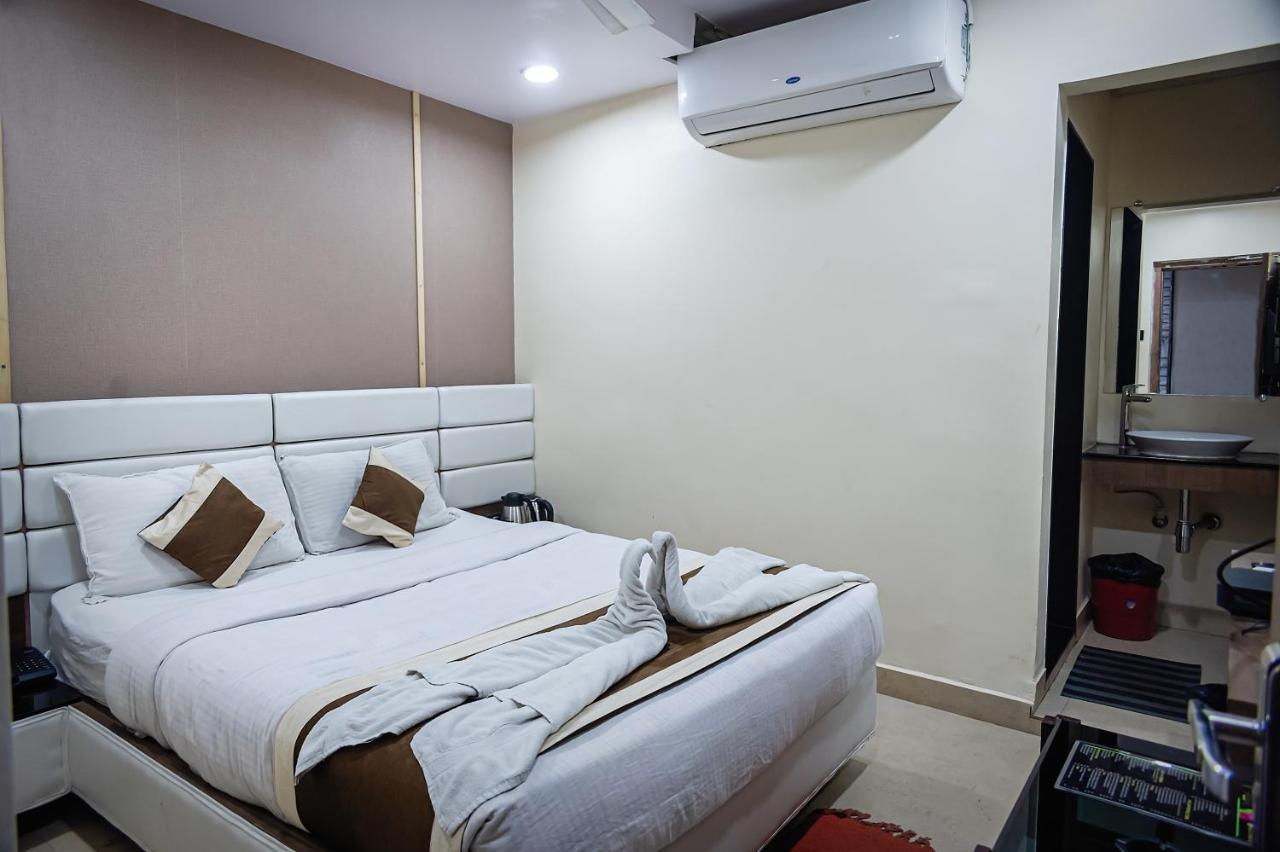 Brahmapur Ganesh Bhavan By Vinayak Hotels מראה חיצוני תמונה